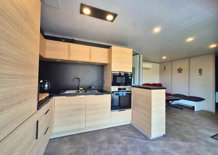 Friendly - 2 Chambres, Jardin, A 5 Minutes De La Дом отдыха